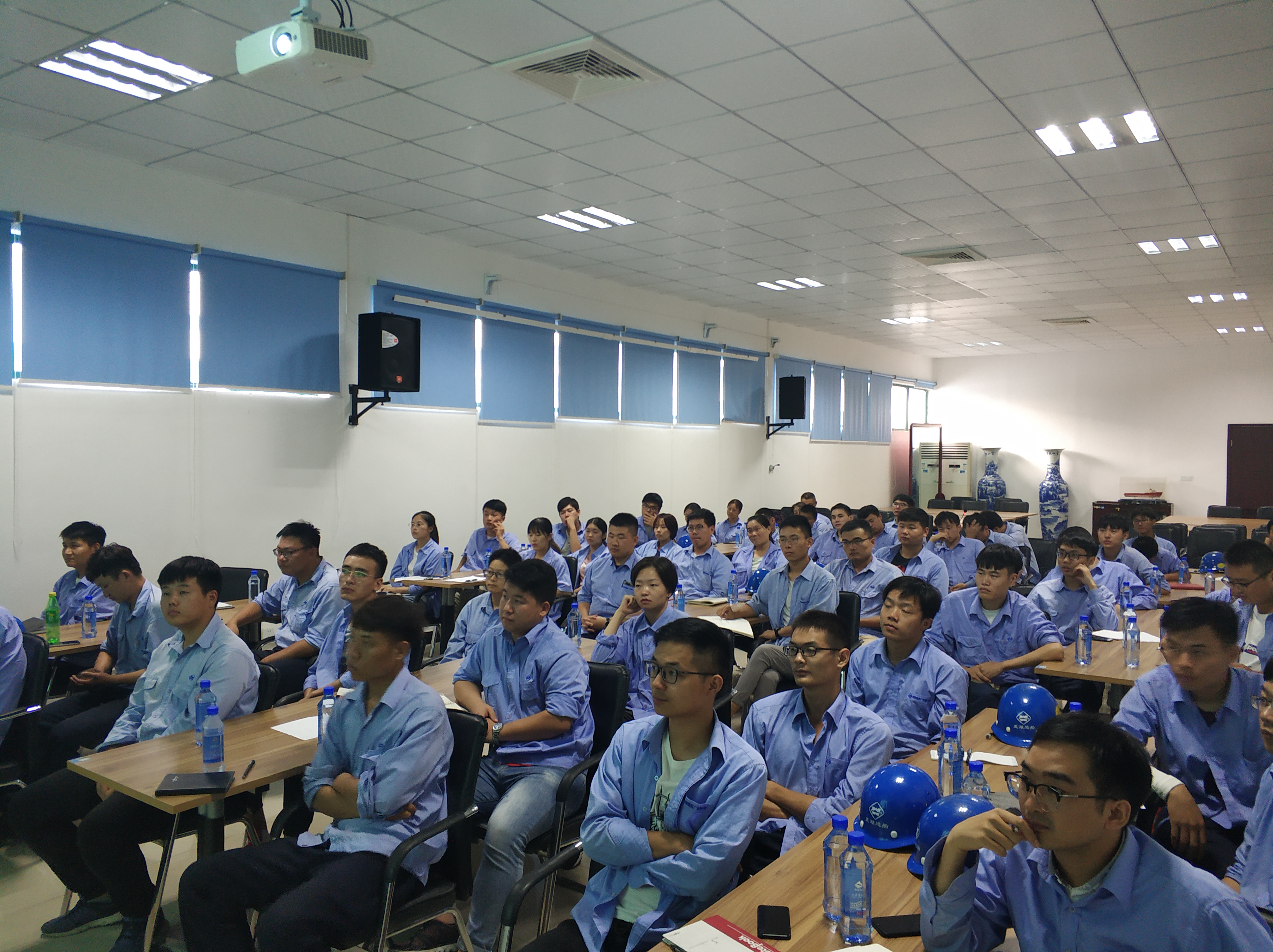 第52頁_新聞中心_蕪湖造船廠有限公司